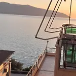 Отель The Blue Horizon