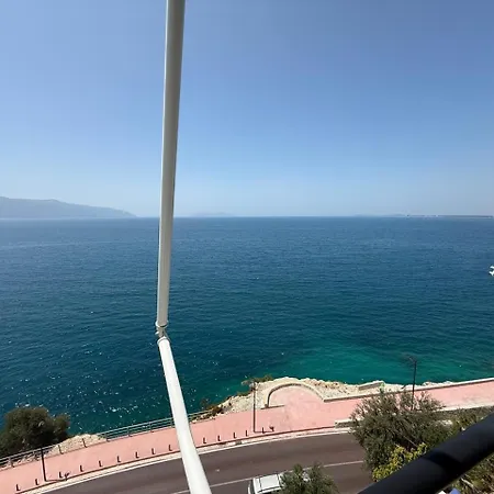 The Blue Horizon * Radhimë