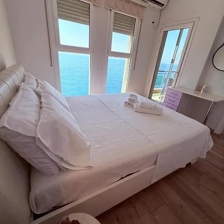 The Blue Horizon Hotel *